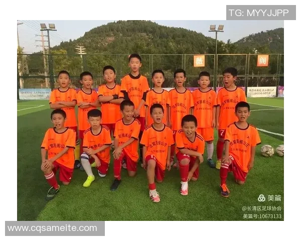 足球明星携手共舞展现魅力瞬间精彩图片集锦